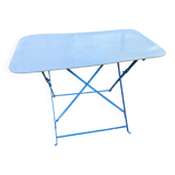 Folding garden table