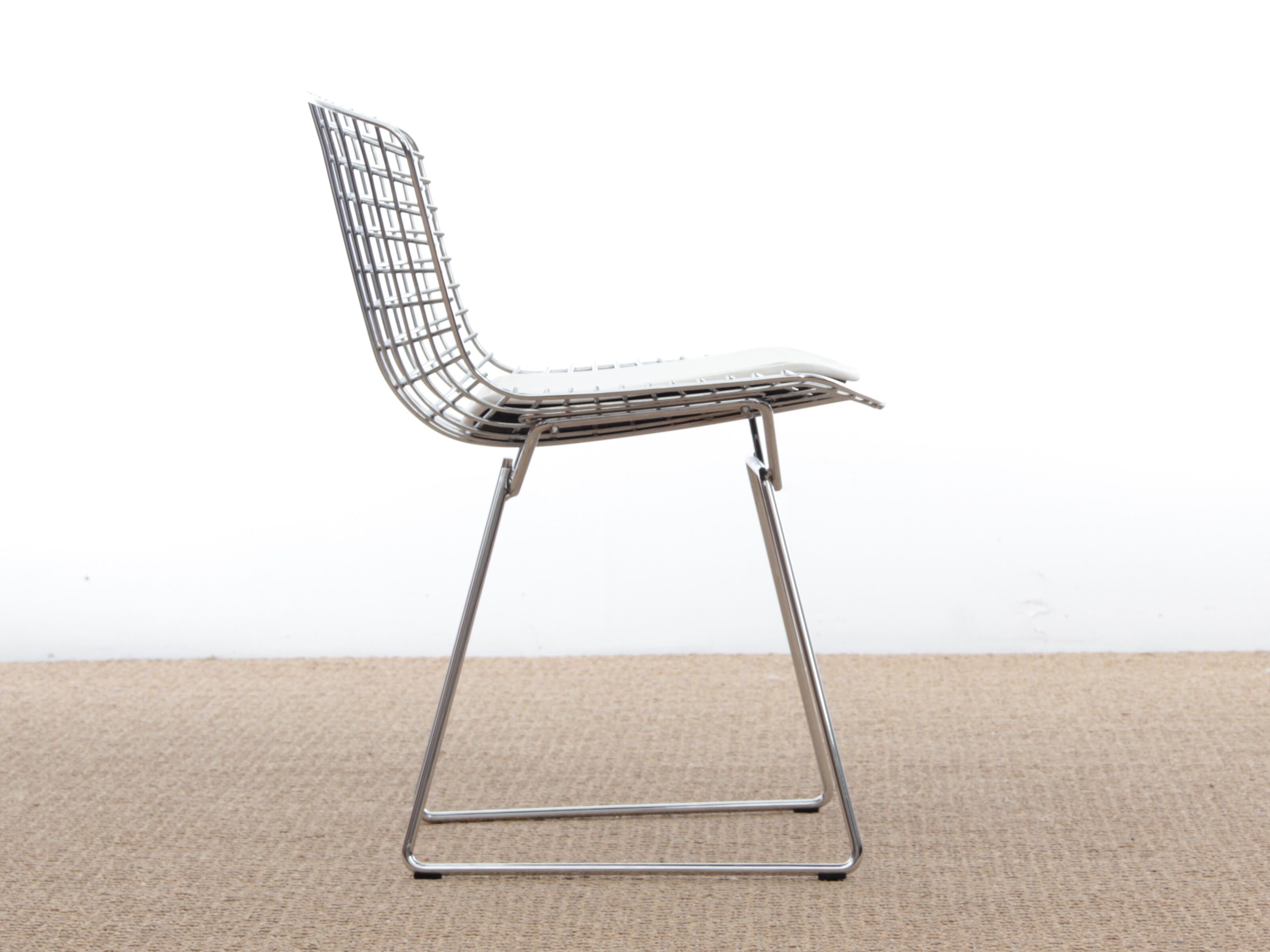 Chair by Harry Bertoia for Knoll International 2000