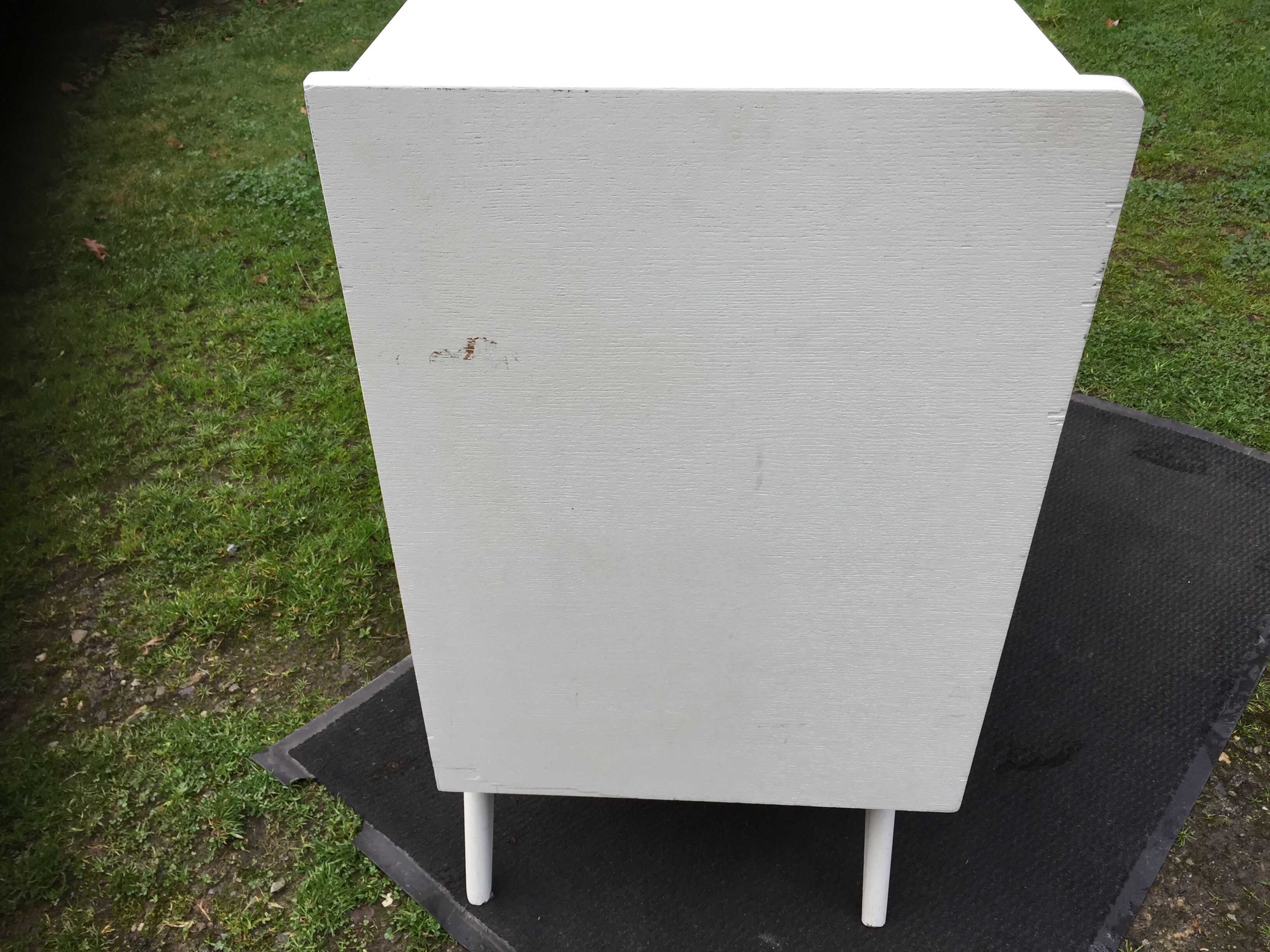 Vintage lacquered chest of drawers grey white