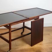 Trolley danois extensible par Kurt Østervig pour Jason Møbler en palissandre.