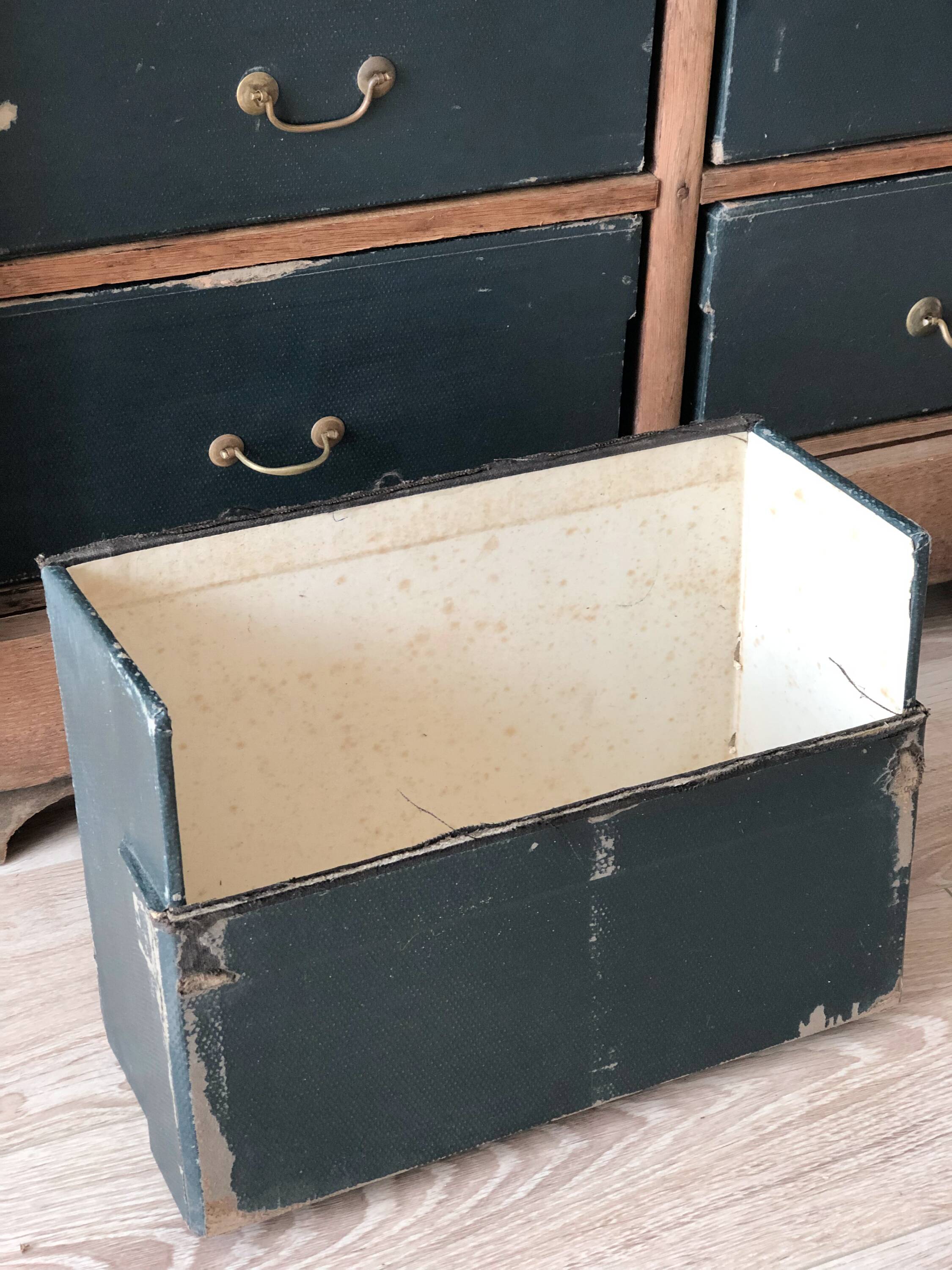 Old notary's cardboard maker