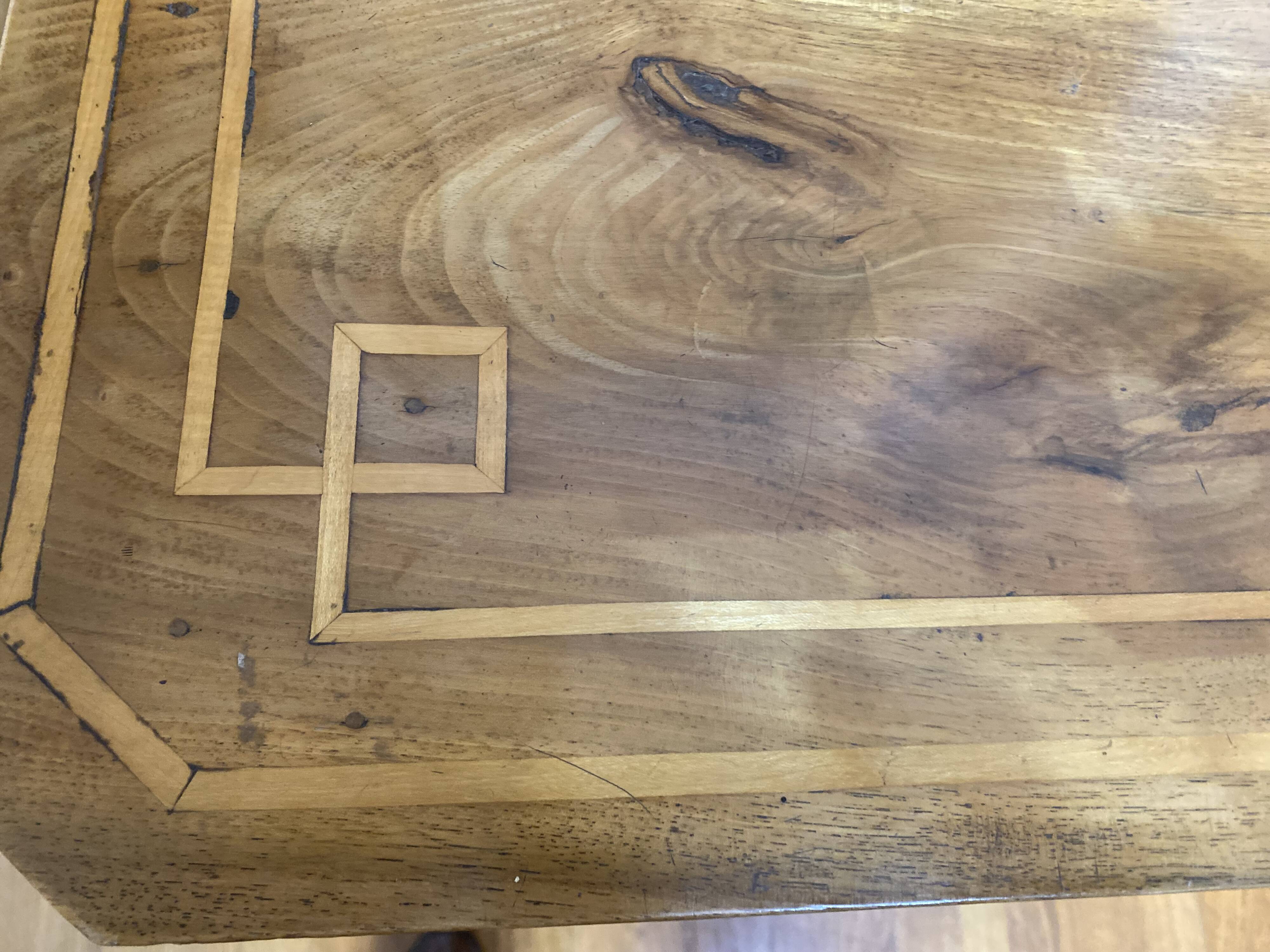 Louis Philippe chest of drawers in cherry wood