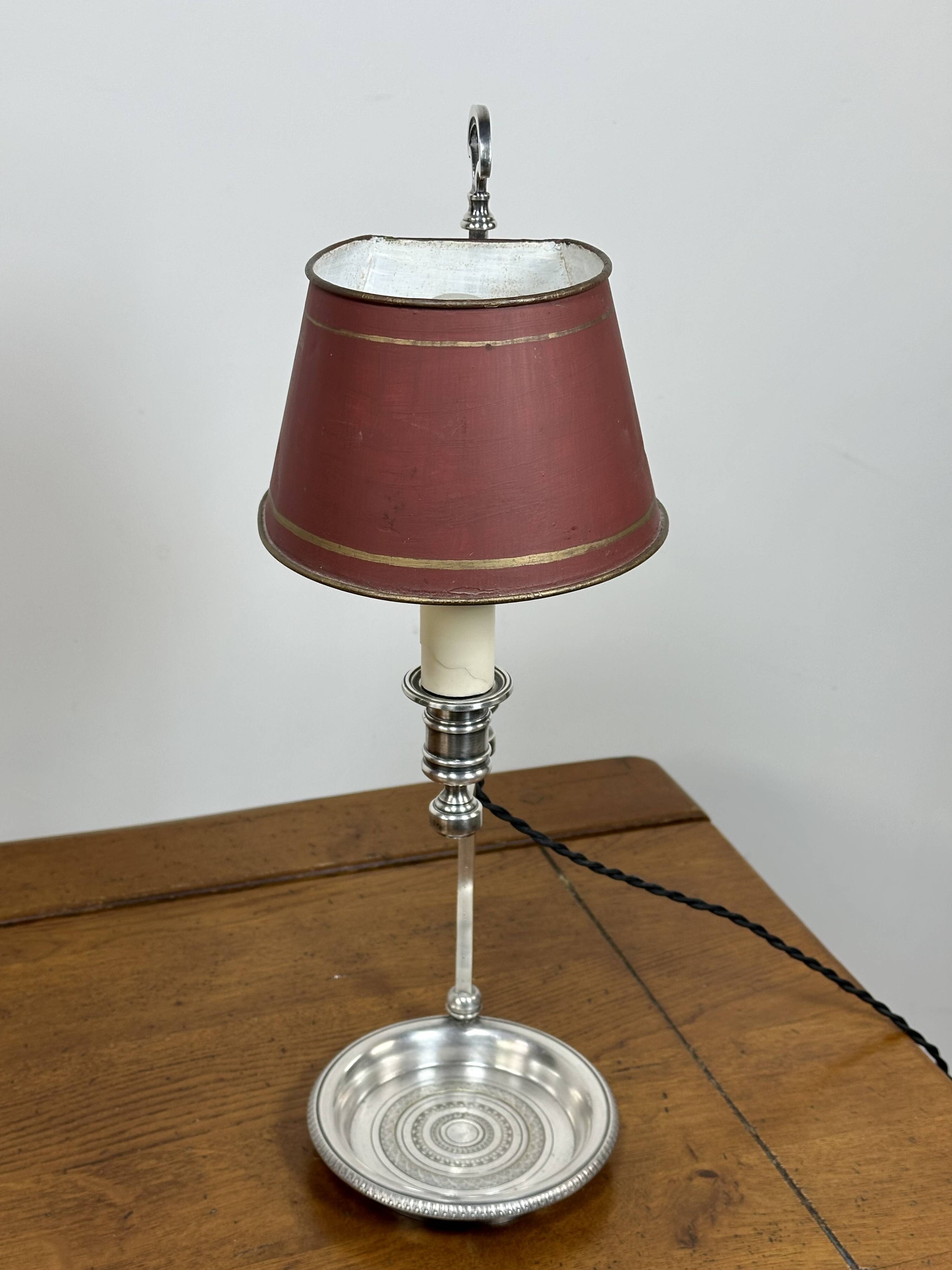 Silver-plated Quinquet lamp from the 19th century.