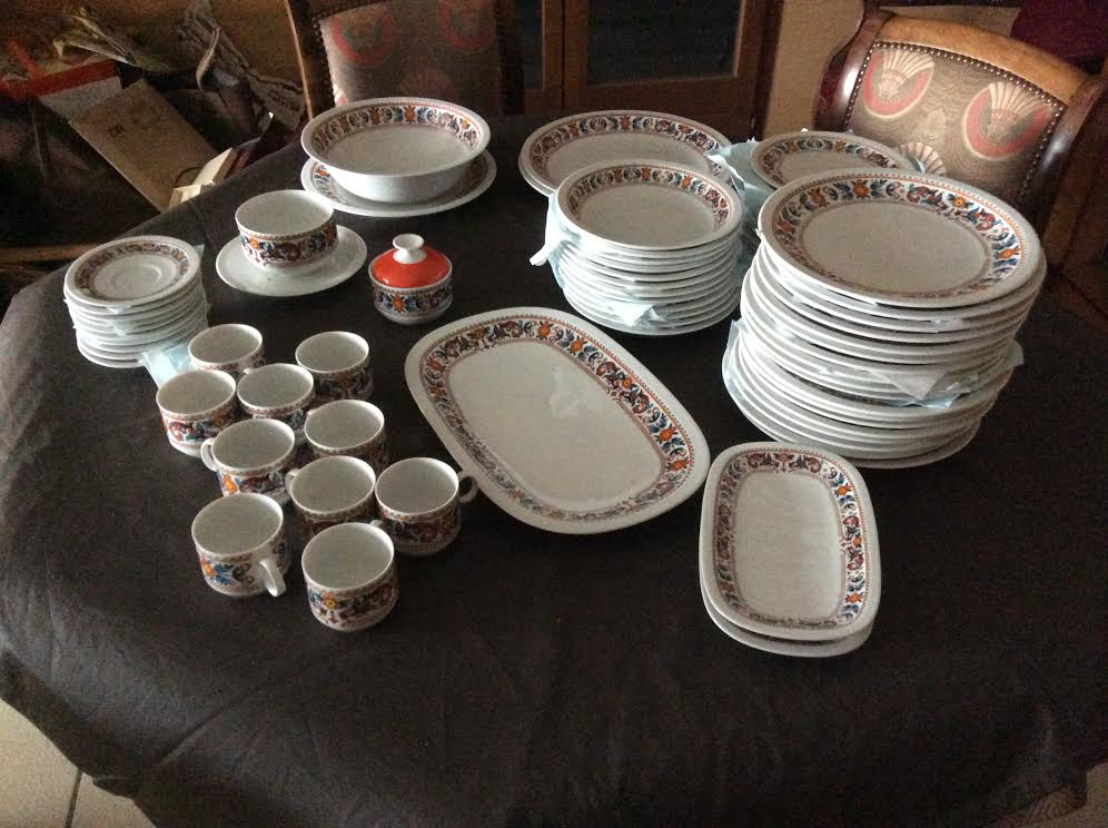 Service de table 71 pièces