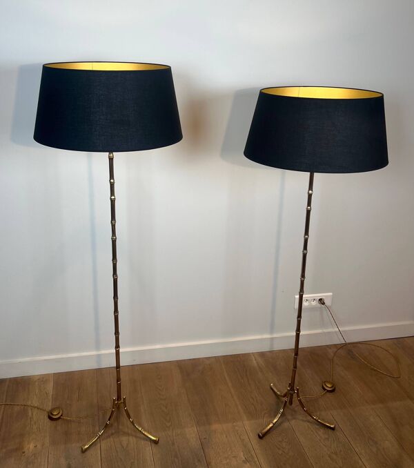 Paire de lampadaires de parquet en bronze façon faux-bambou de la Maison Baguès