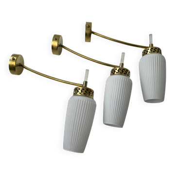 Lot 3 vintage opaline wall lights
