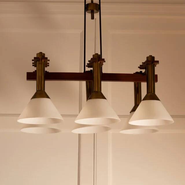 Six-light suspension