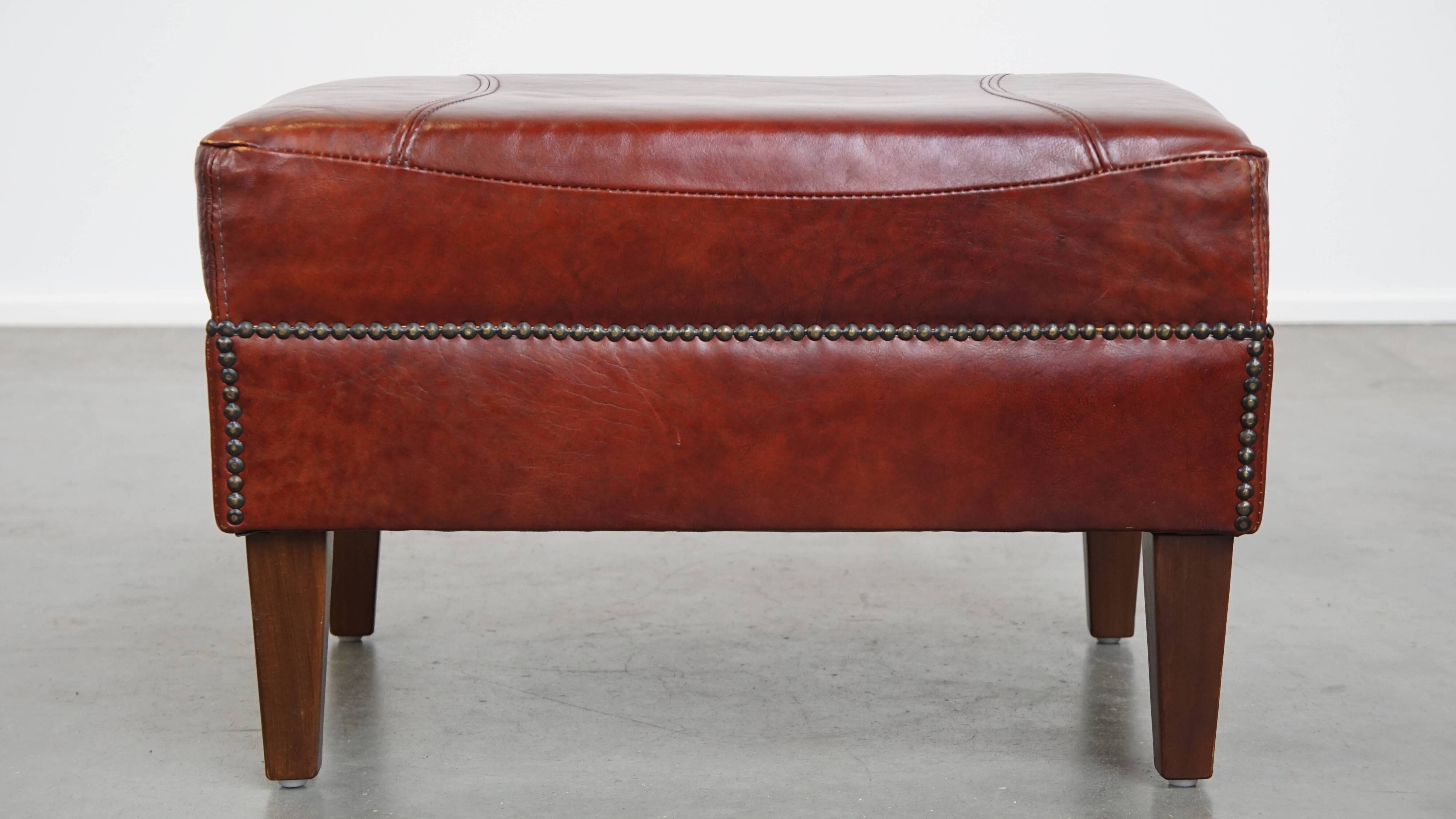 Ottoman couleur cognac en cuir de vachette