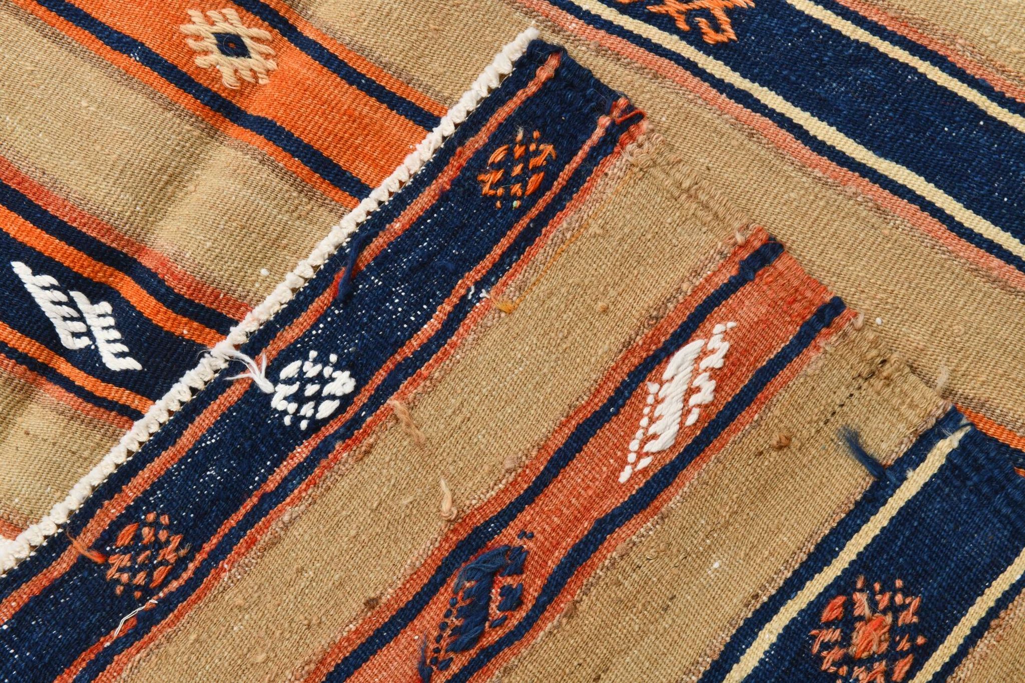 Tapis beige et bleu antique 5x8, 145x230 cm