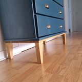 Rød Sødgren chest of drawers blue glove 4