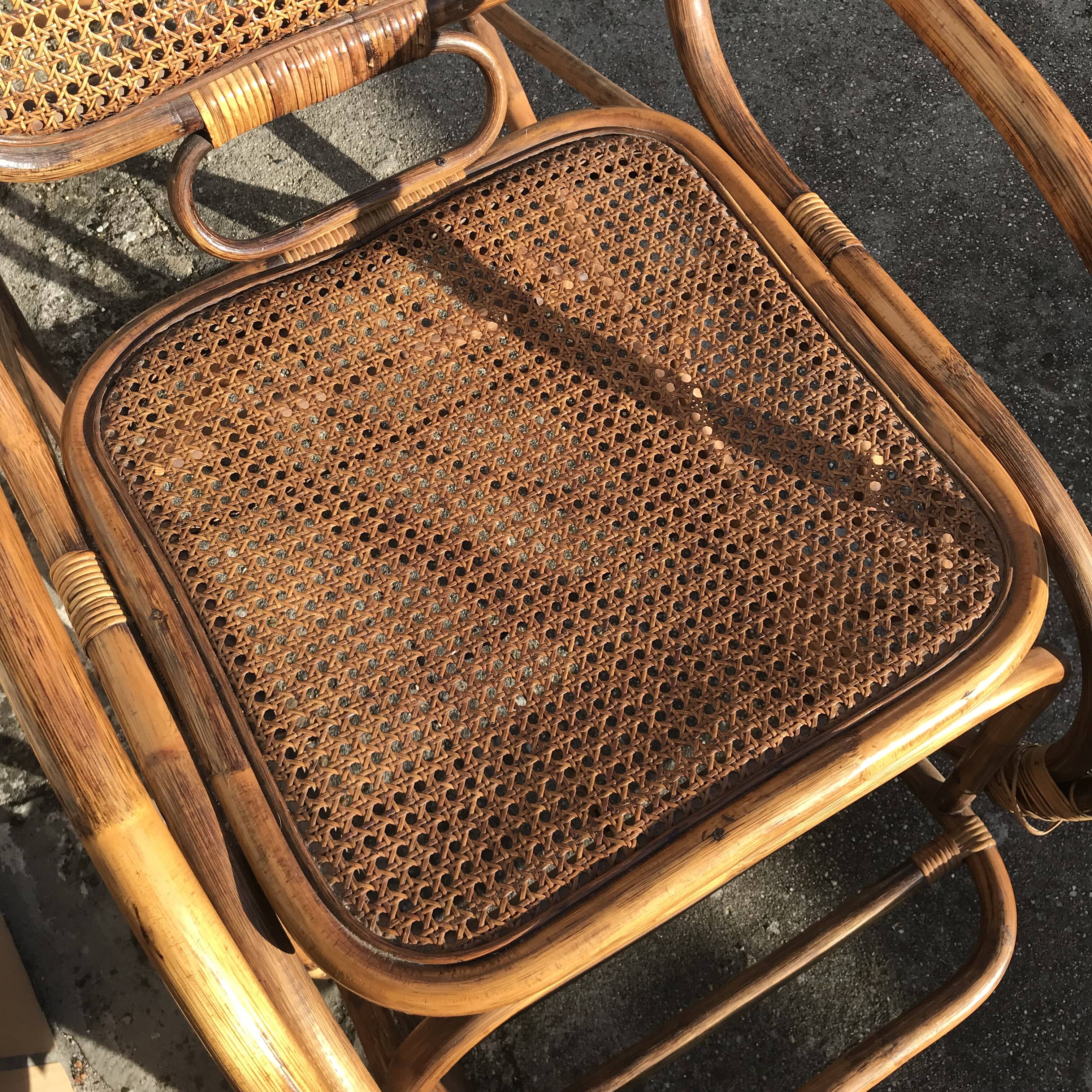 Rocking chair rattan