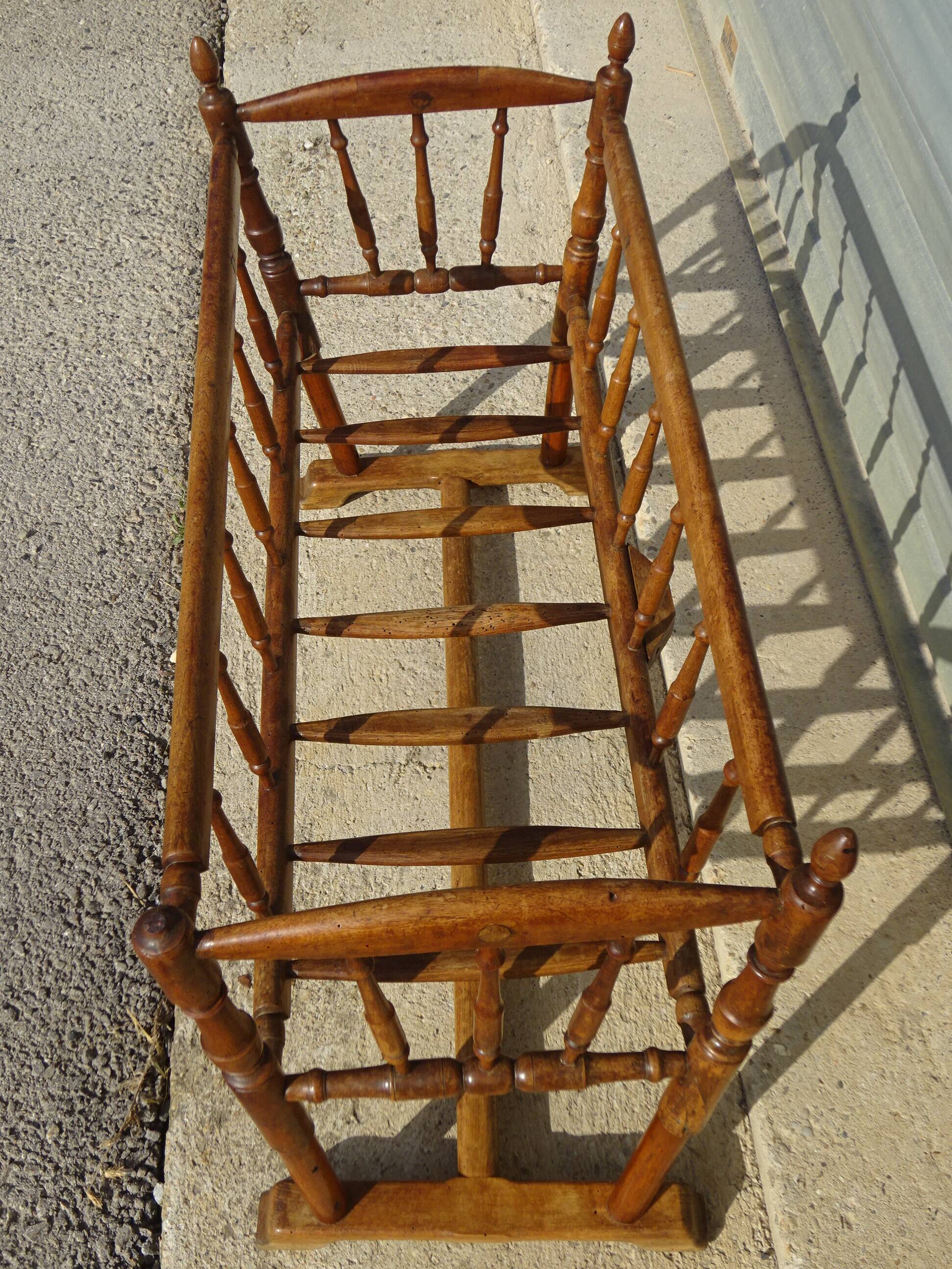 Old wooden cradle, all in walnut