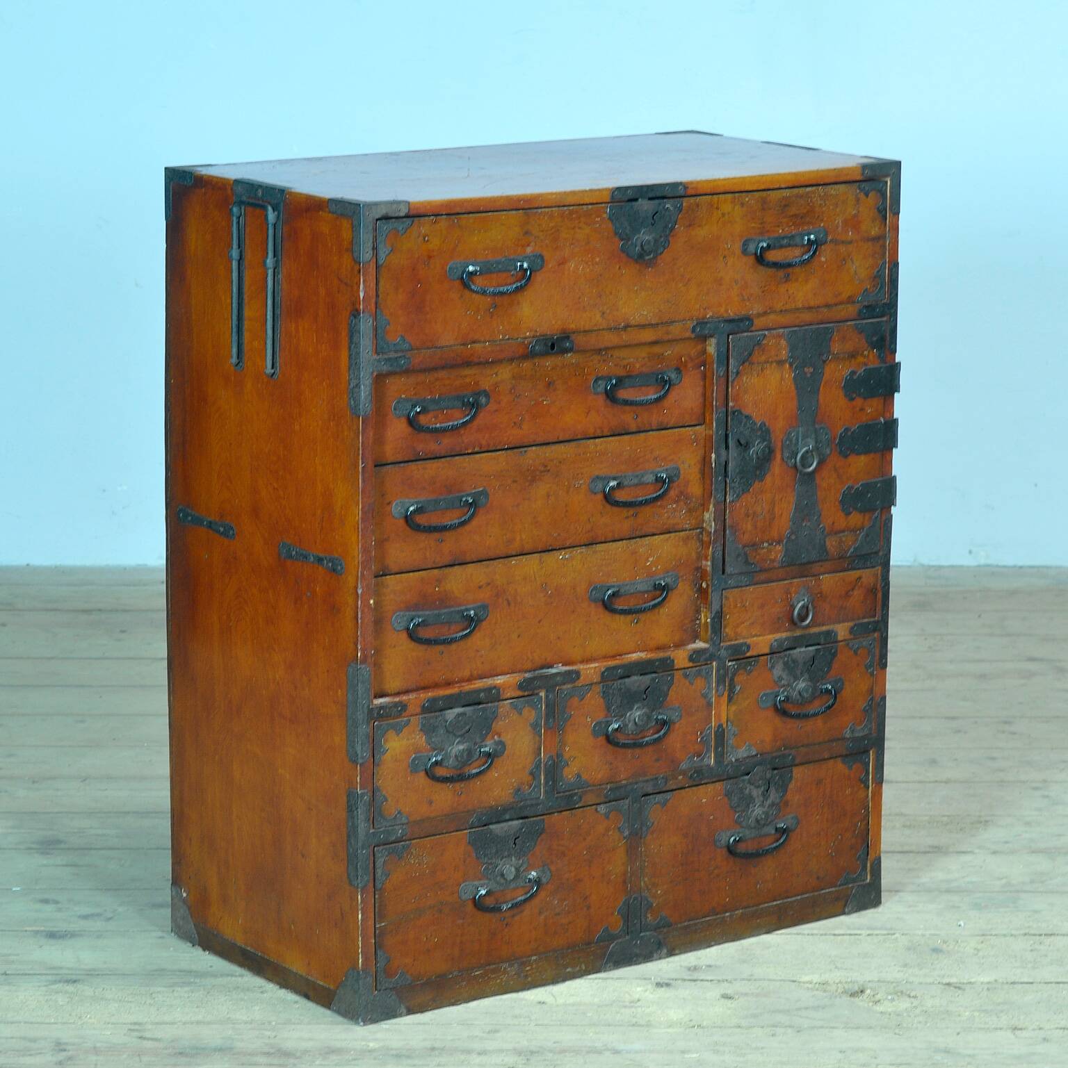 Commode japonaise Tansu, vers 1890