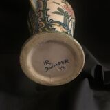 Vase Henriot Quimper, Signé HR, circa 1904-1922, numéroté 13, bretons, fleurs