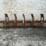 Scandinavian chairs in skaï