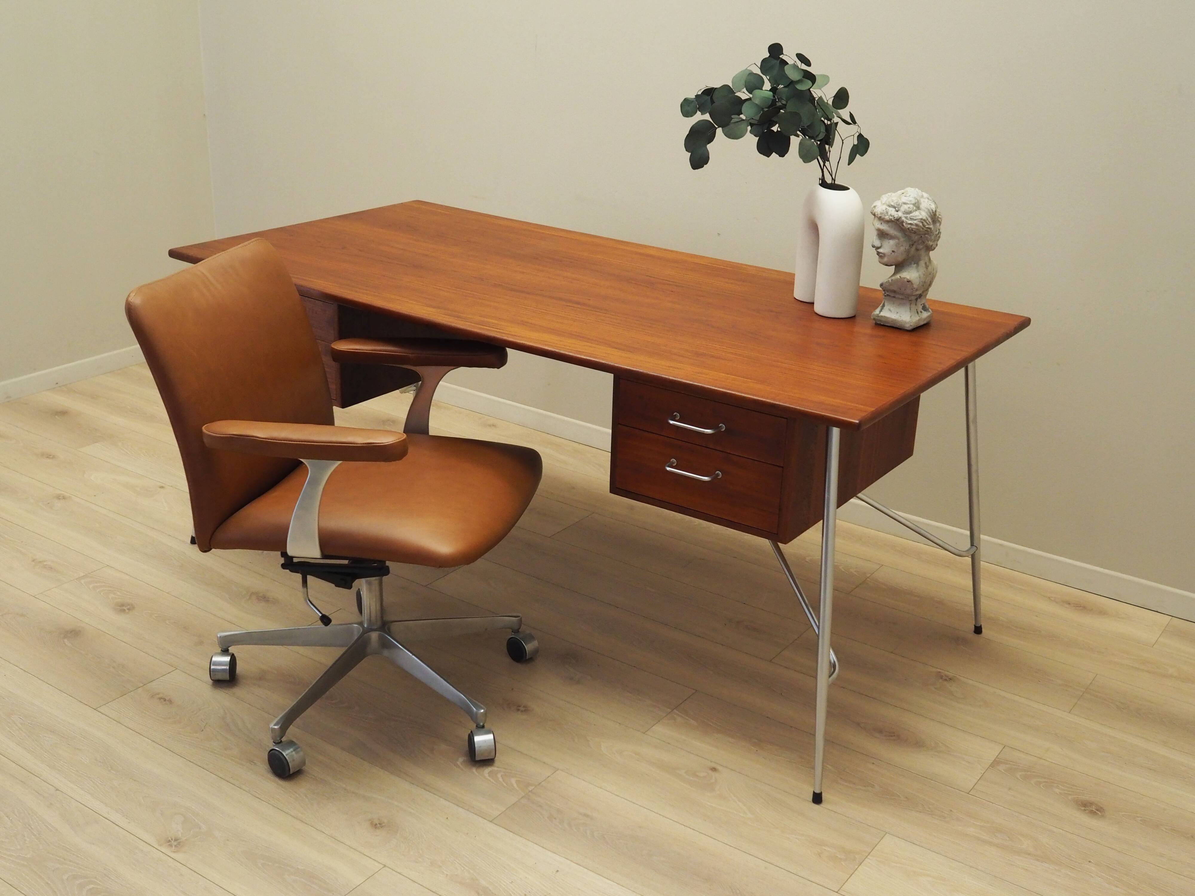 Teak desk, Danish design, 1960s, designer: Børge Mogensen, manufacturer: Sø