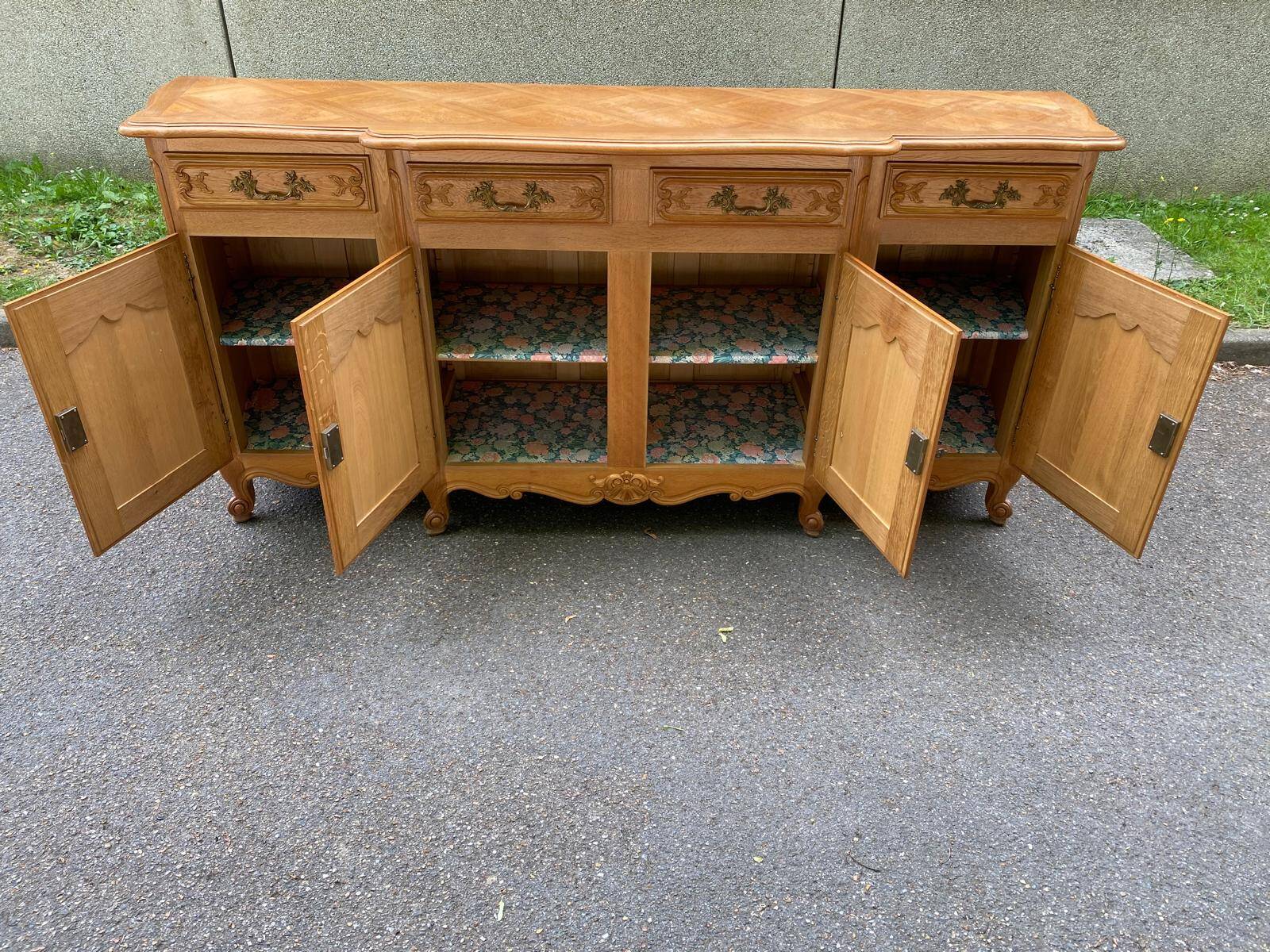 Louis XV sideboard in solid blond wood and marquetry