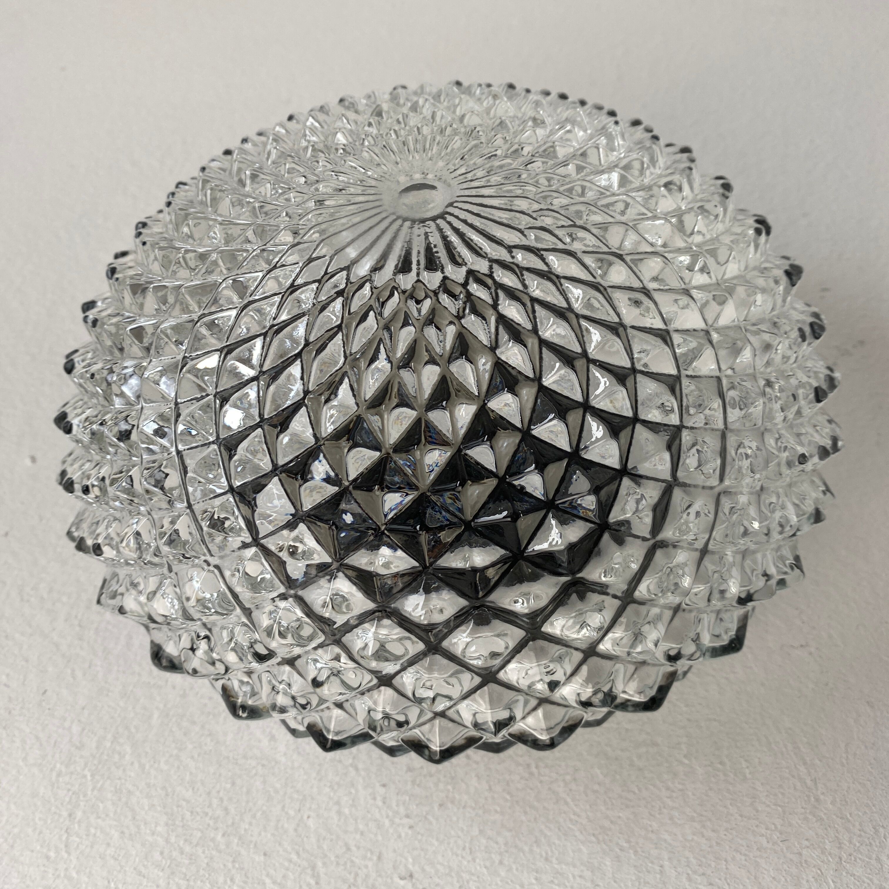 Vintage round wall lamp