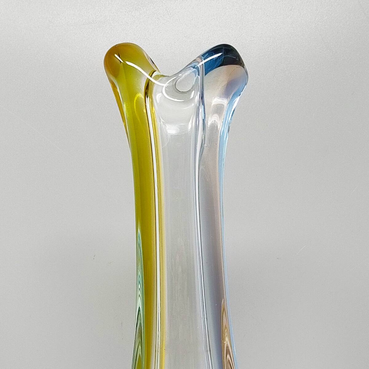 1960s Gorgeous Murano Vase By Flavio Poli. Made in Italy