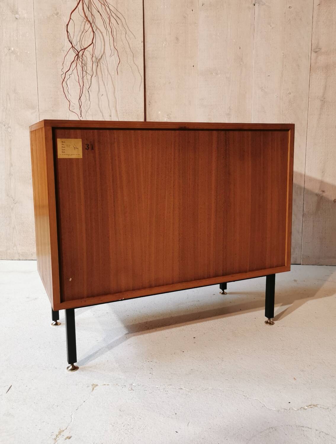 2-door sideboard