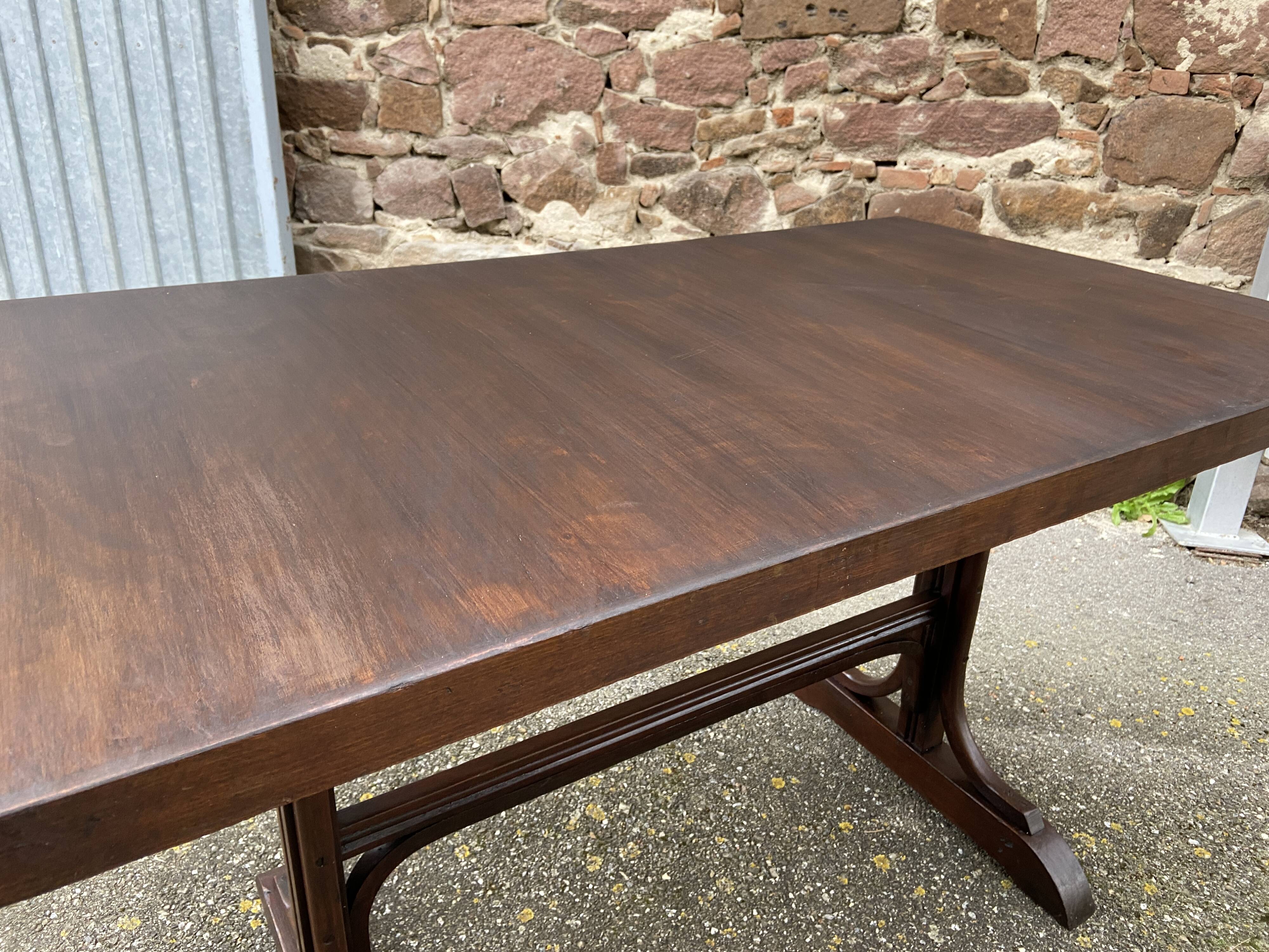 table de café bois courbé