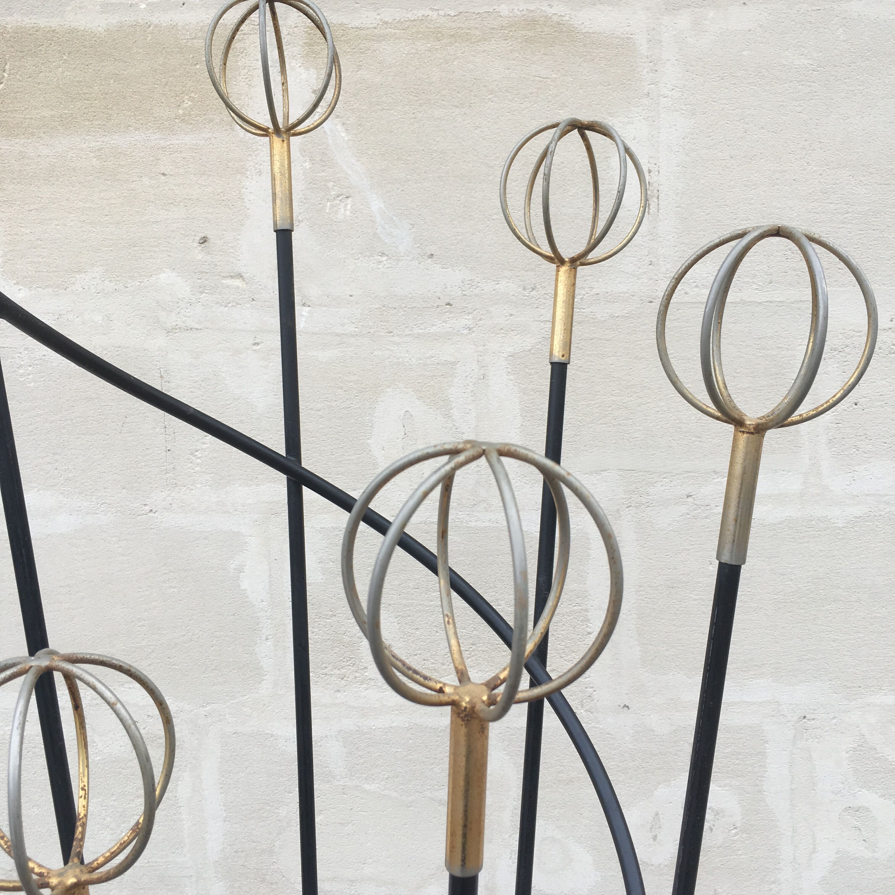 Roger Feraud - coat hangers "Astrolabe".