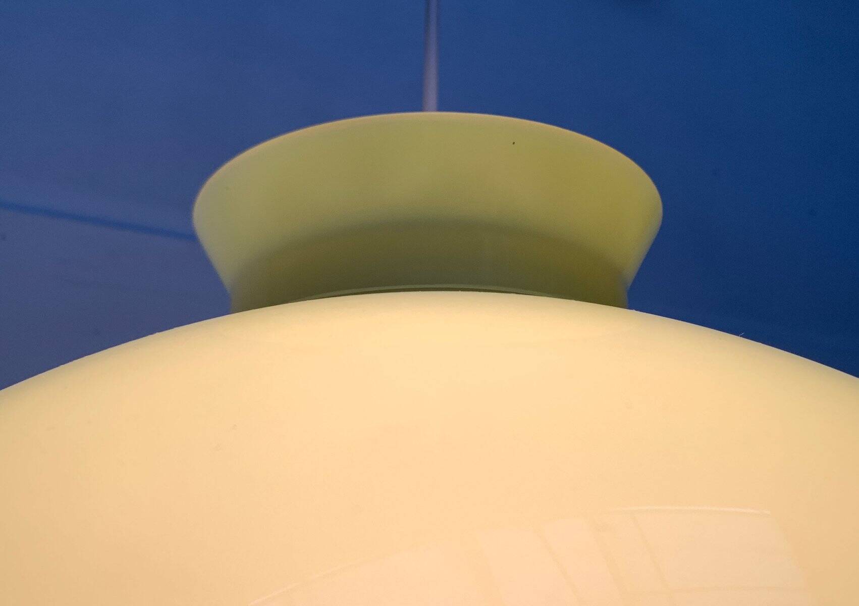 Suspended lamp model KD6 space age from the mid-century by Achille and Pier Giacomo Castiglioni for Kartell, 1960s.