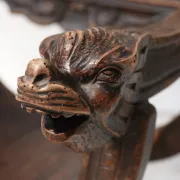 Dantesca armchair with lion heads and mascaron – neo-Renaissance, 19th c.