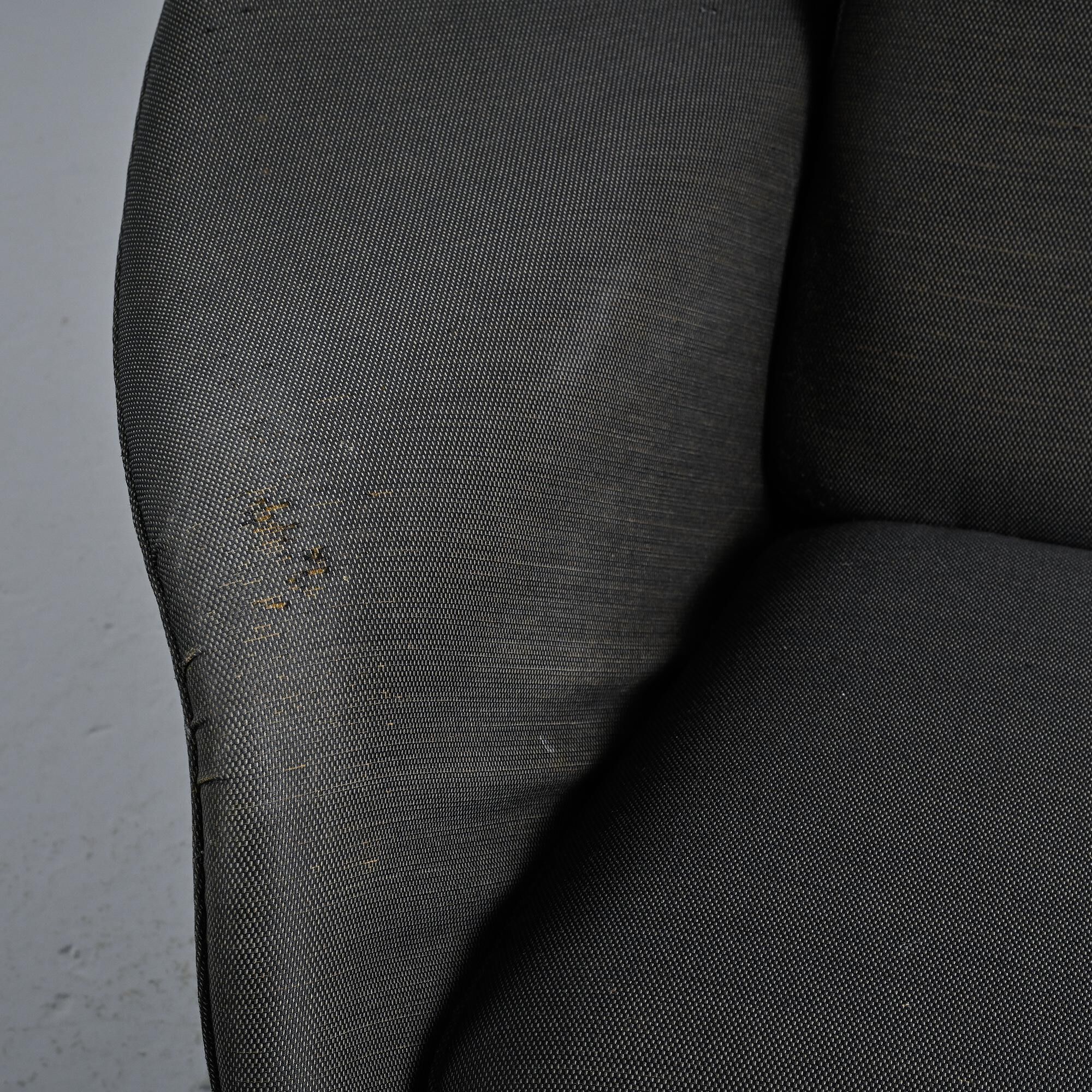 Womb Chair 2nd edition by Eero Saarinen, Knoll around 1970