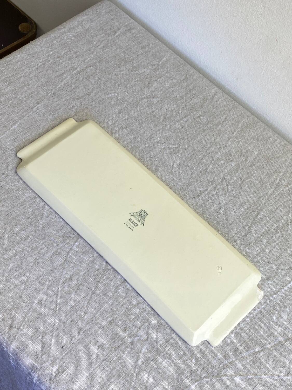 Gien porcelain cake dish, Lorraine model