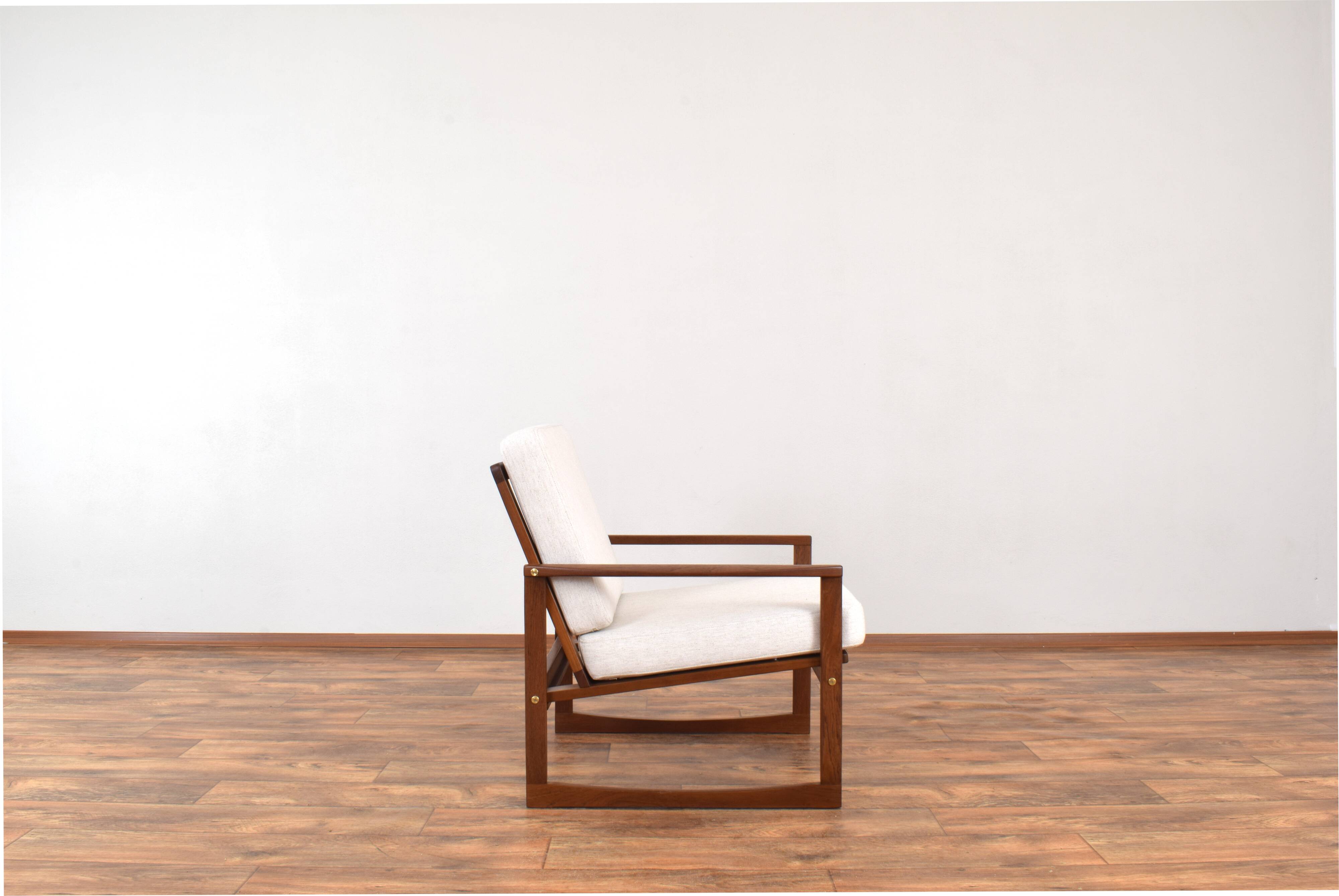 Lounge chair by Juul Kristensen and danich teak lounge chair, set of 2