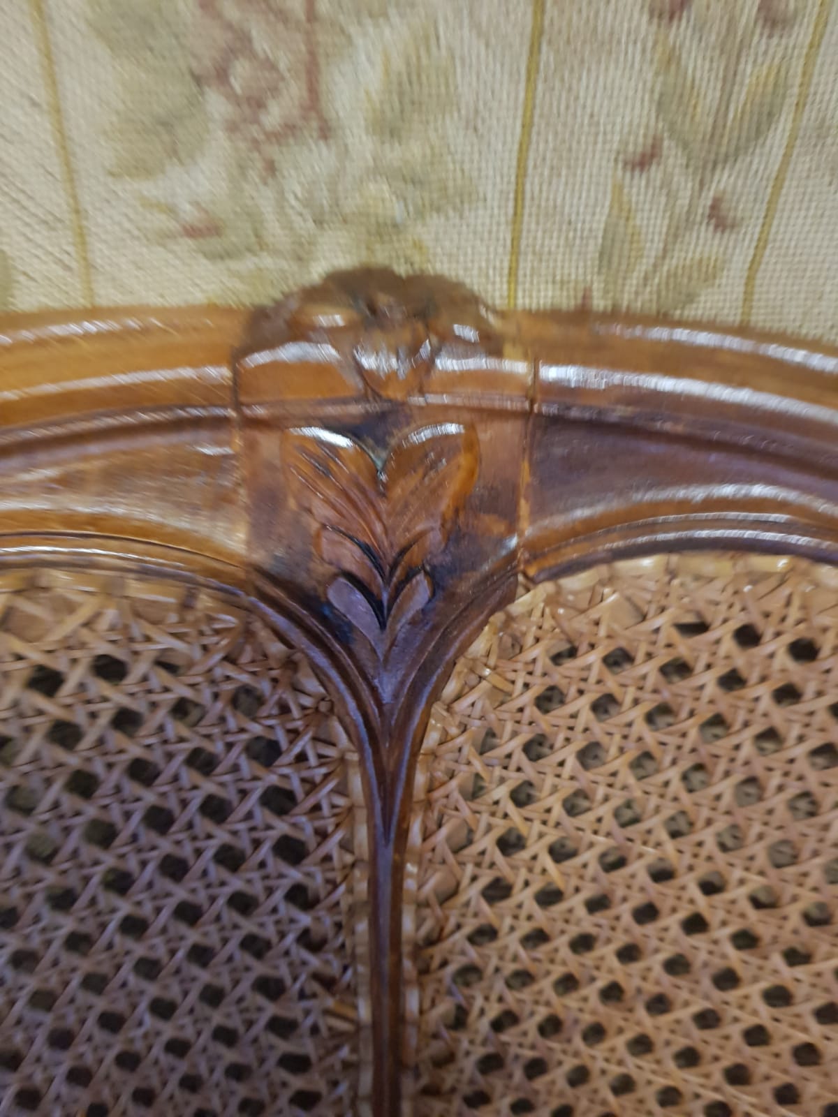 Fauteuil de bureau style Louis XV cuir et cannage