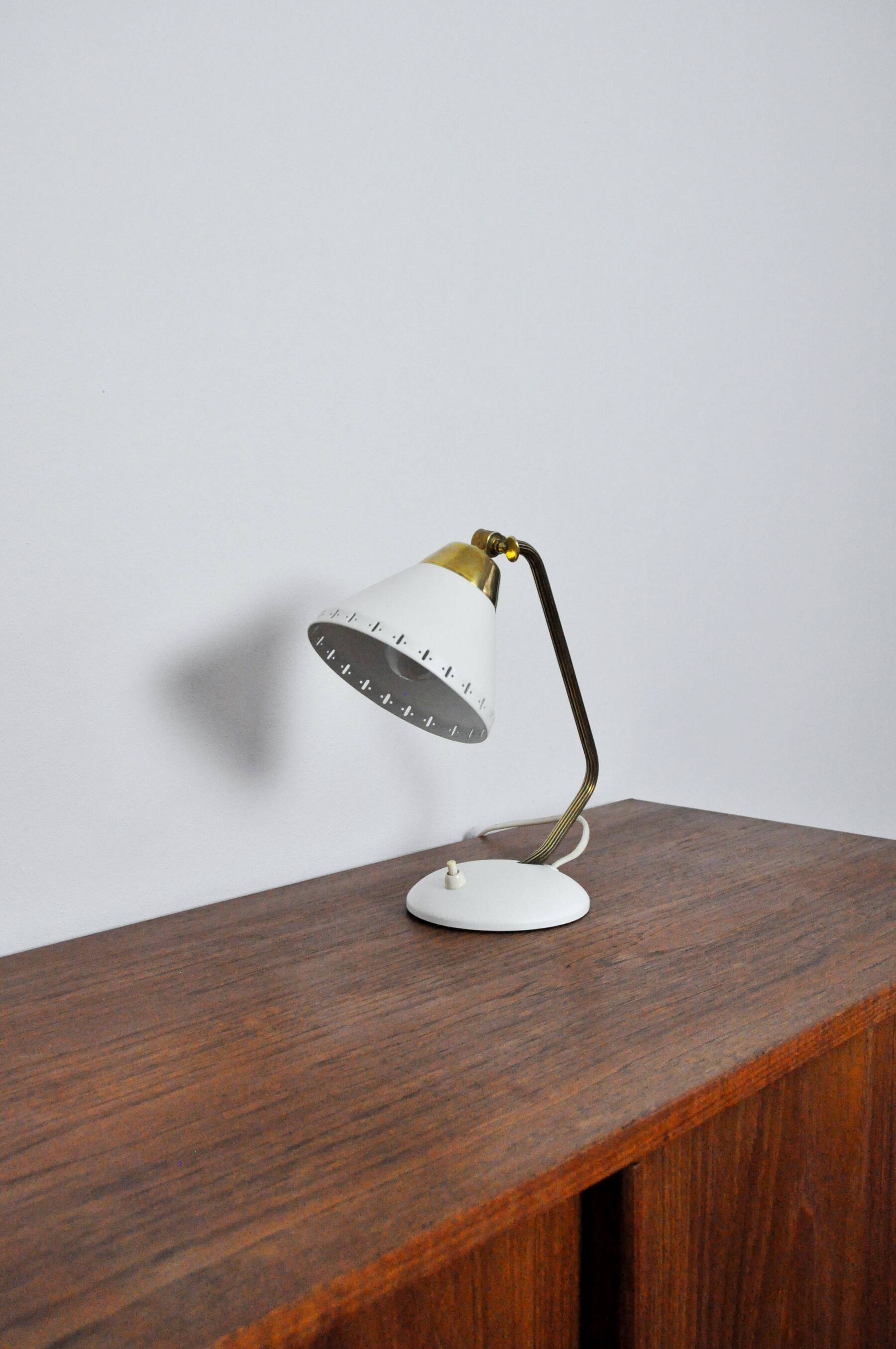 Swedish Table Lamp in Brass and White Metal, EWÅ Värnamo, 1950s