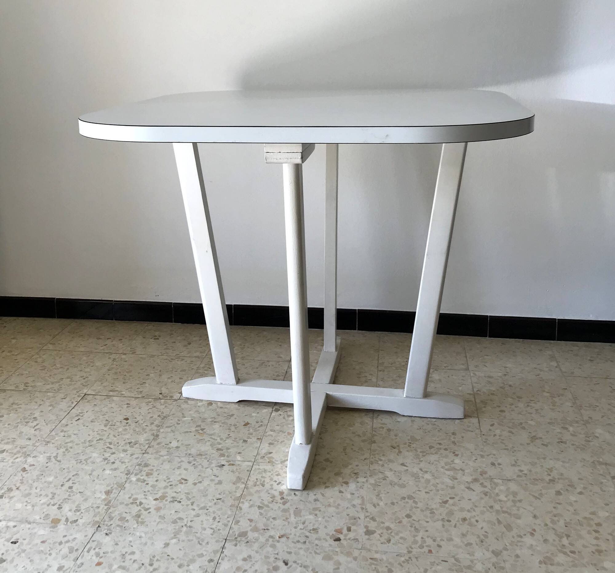 Vintage Thonet table and chairs from the 60s