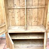 Armoire rustique ancienne