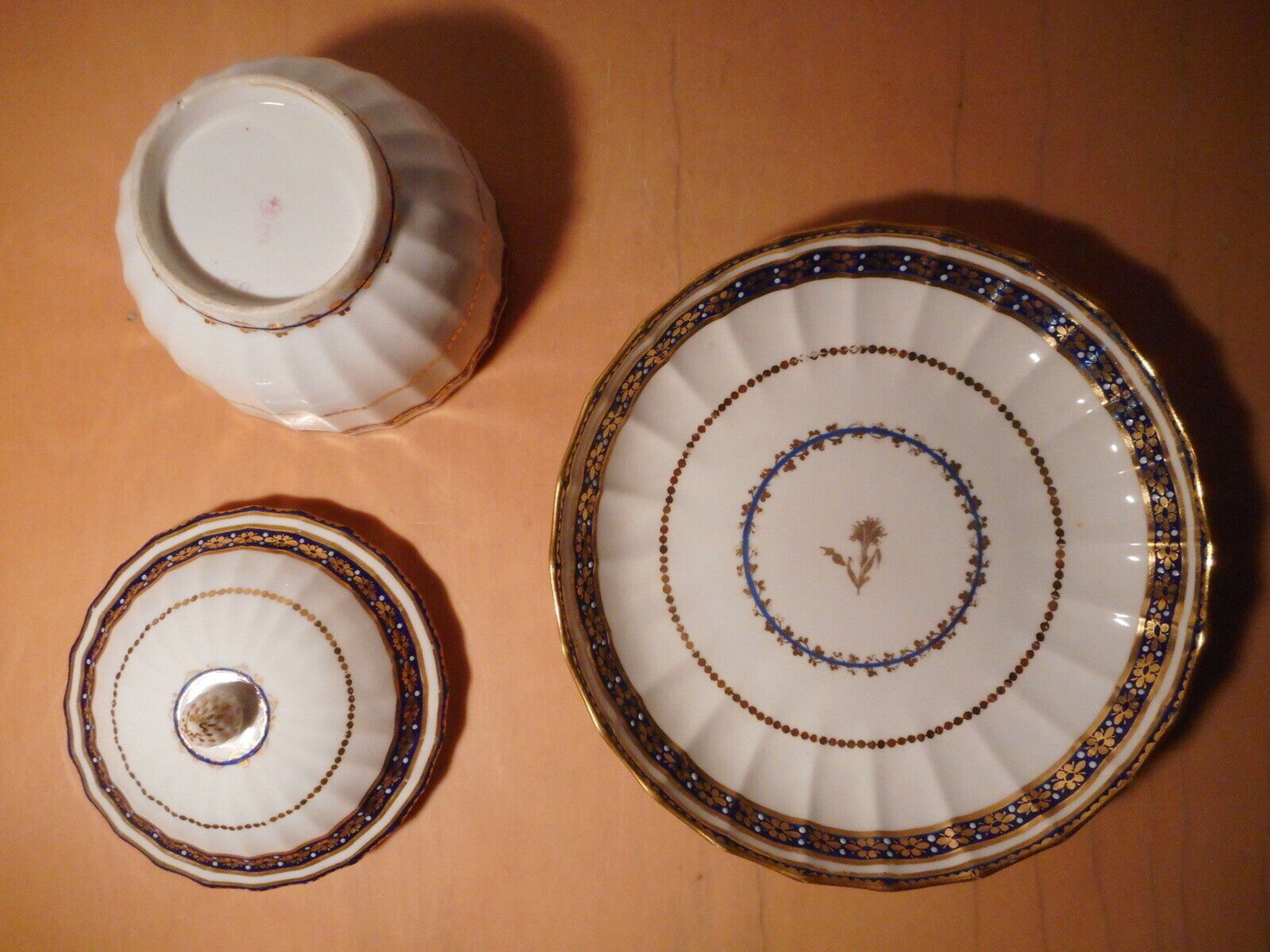 English porcelain cup service ROYAL CROWN DERBY 19th century