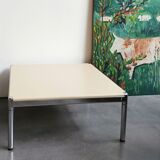 Table basse chromée
