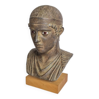 Buste de l'Aurige de Delphes, reproduction en plâtre patiné à l'imitation du bronze, 29 cm