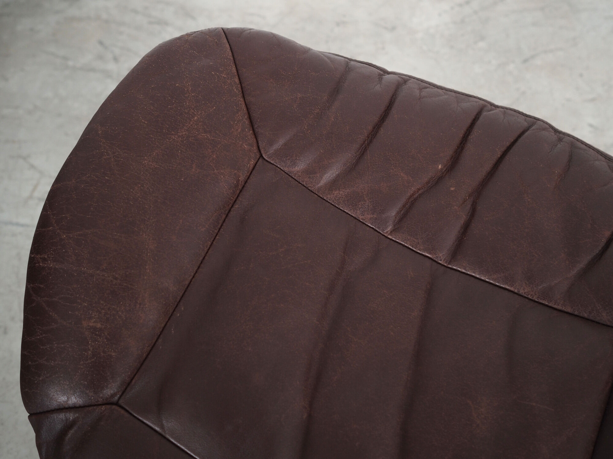 Leather footstool H.W. Klein 1960