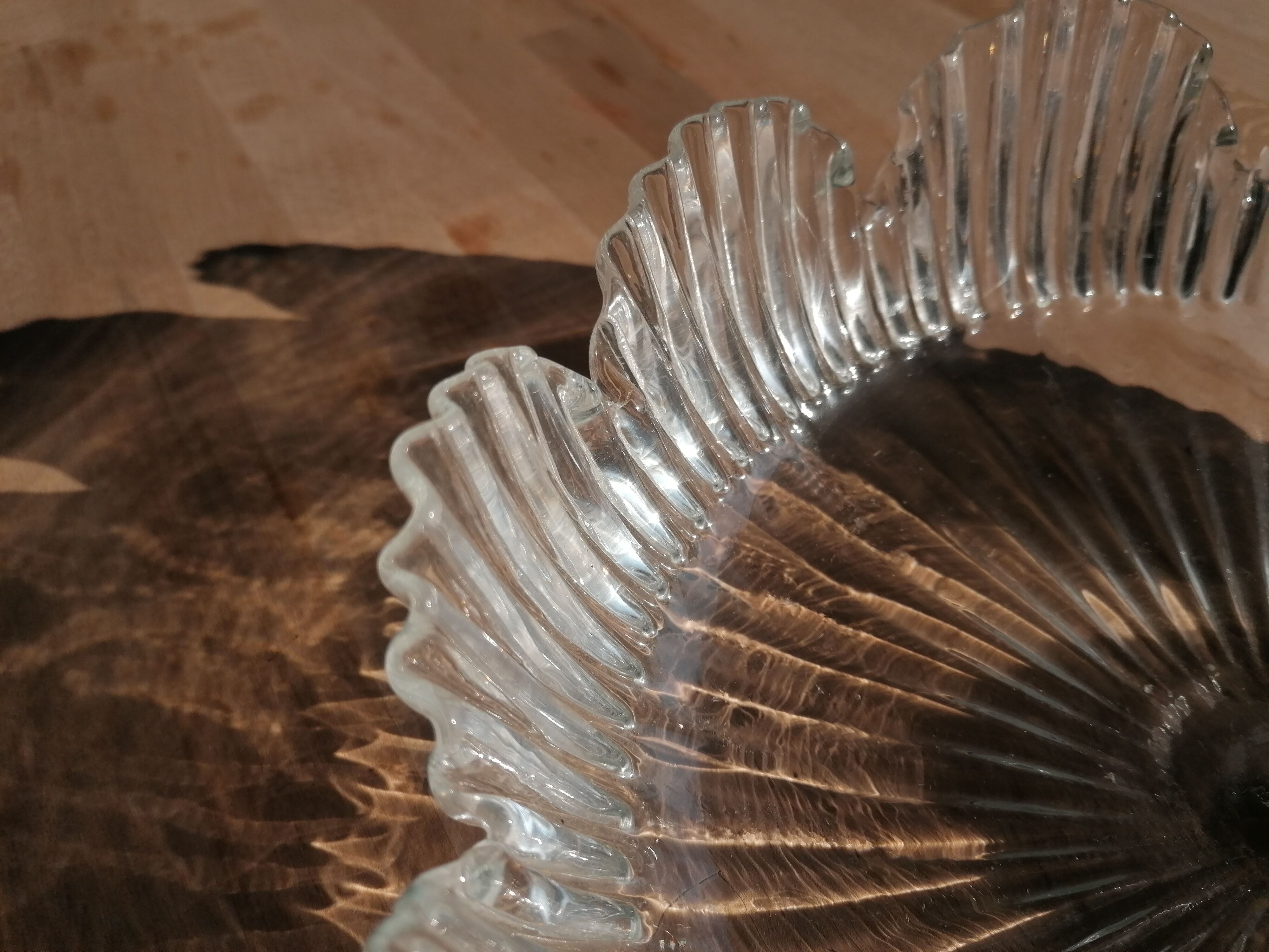 Tulip suspension in vintage holophanous glass