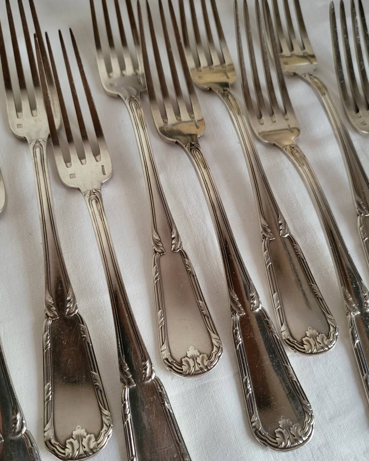 12 Fourchettes en métal argenté Boulenger Couverts de table
