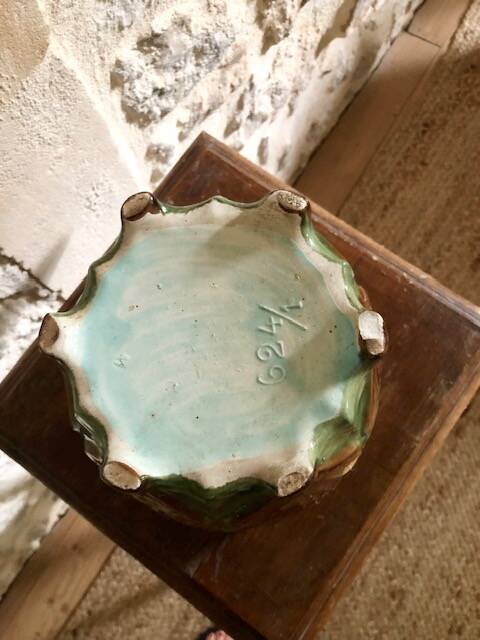Slip pot cover