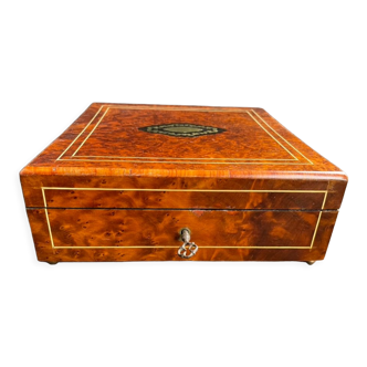 XIXth inlaid box with key