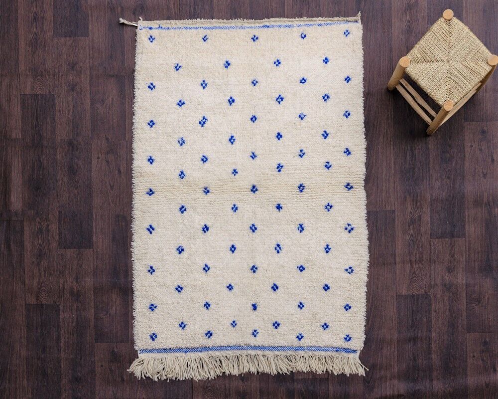 Tapis marocain pois bleu 105x155 cm