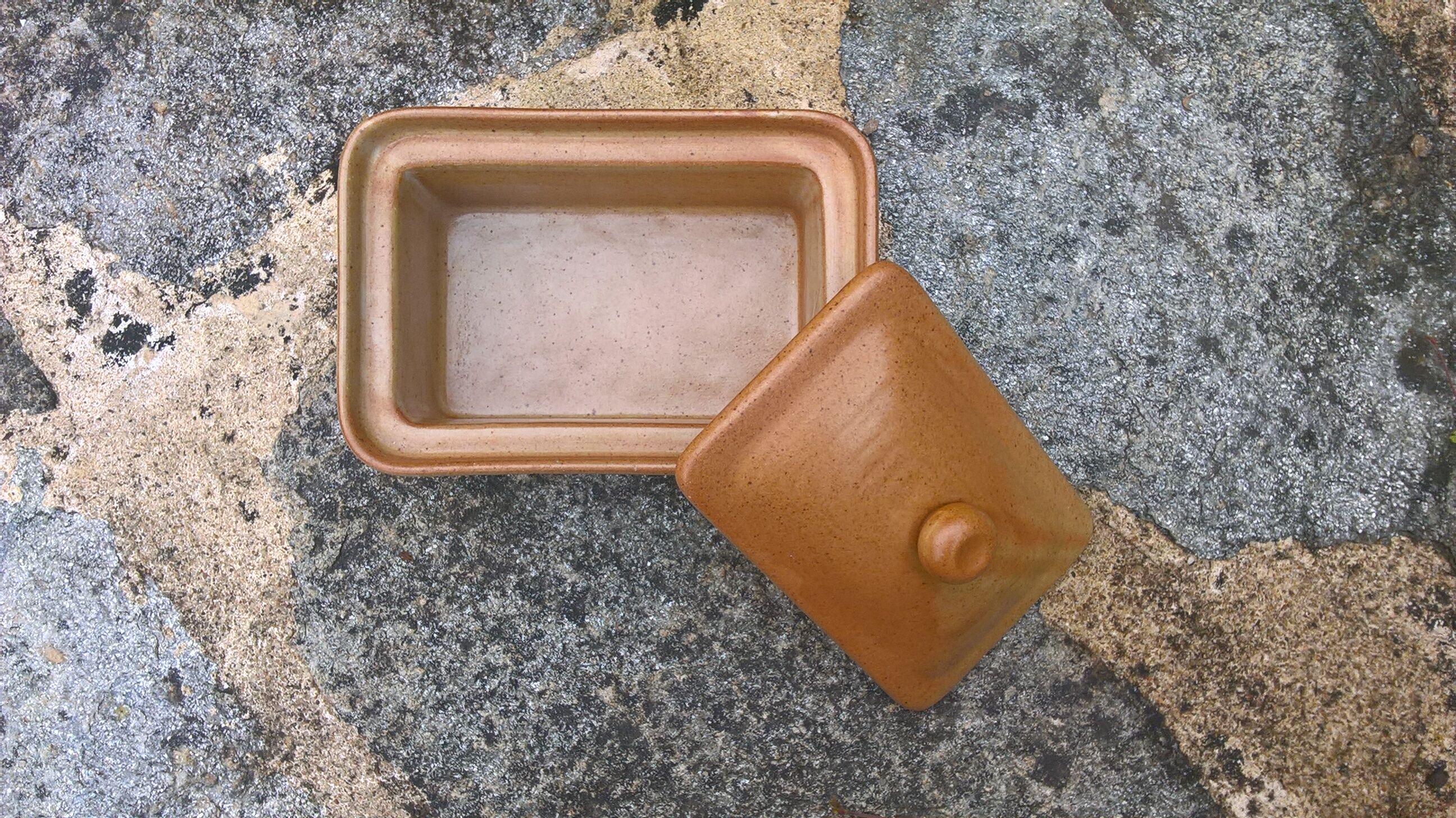 Beurrier en grès CNP Village France