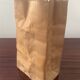 Vase Paper Bag trompe l’œil signé Alka Malta