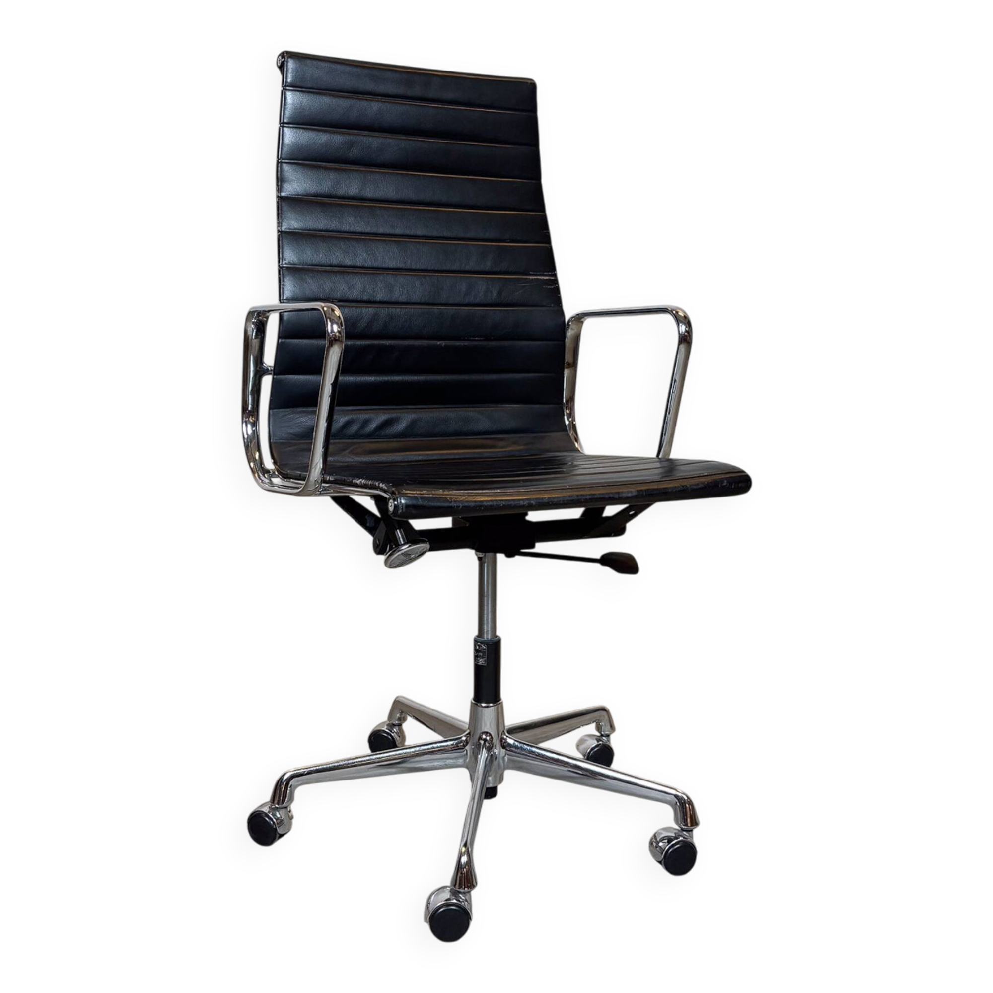 Vitra EA 119 Charles & Ray Eames, cuir et aluminium – noir – chaise de bure
