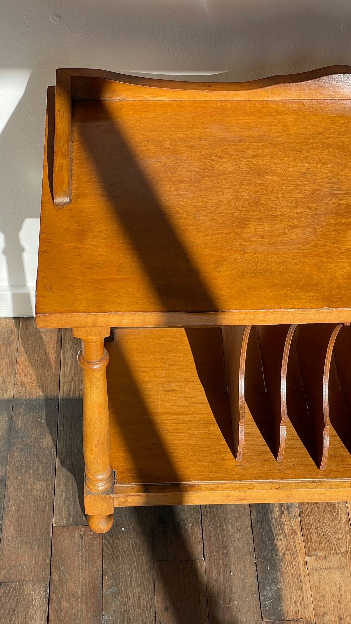 Geometric vintage record player furniture