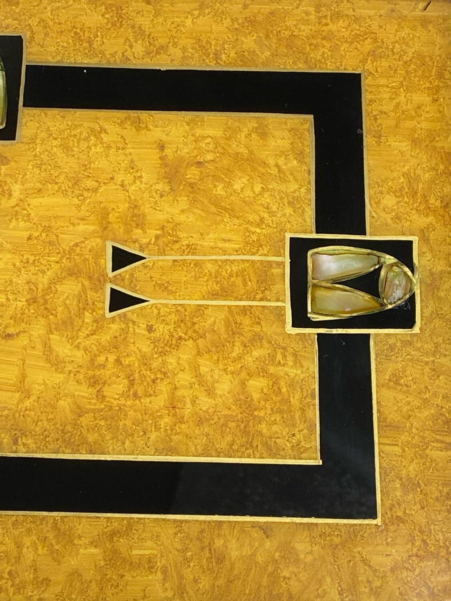 Plateau en marqueterie bois et nacre