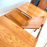 Extendable dining table in NATHAN teak